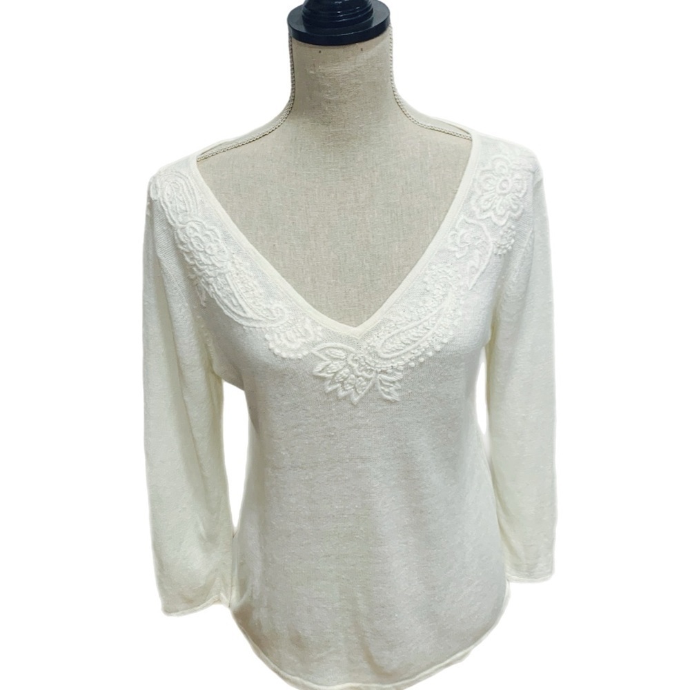 Ralph Lauren White V-Neck Sweater with embroidery size large